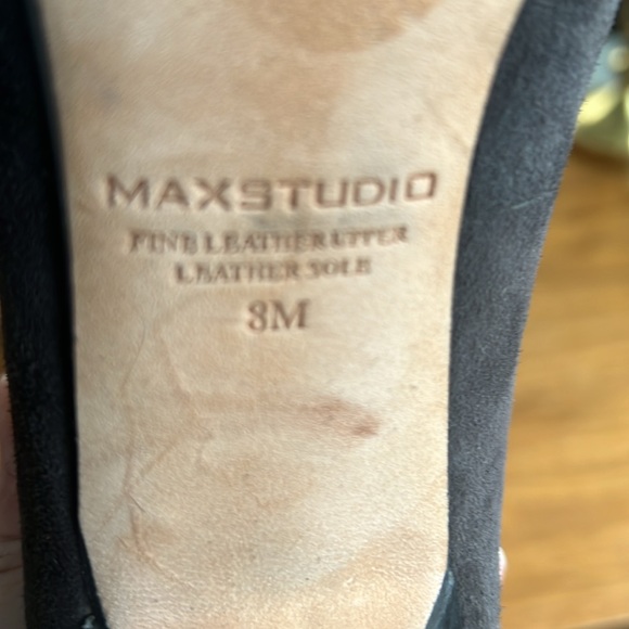 Sz 8 Max Studio Gray Suede Mary Jane Stacked Heel Stilettos, barely worn 4” heel - Picture 6 of 8